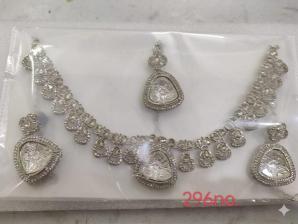 premium necklace Gemstone jewellery wholesalers in Tamil Nadu